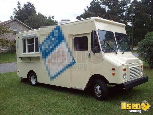 1993 Chevy P30 Barbecue Food Truck South Carolina Diesel Engine for Sale