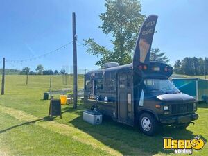 1993 Cutaway Pizza Food Truck Connecticut for Sale