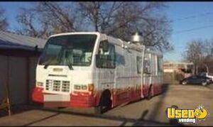 1993 Diesel Motorhome Kitchen Food Truck All-purpose Food Truck Texas Diesel Engine for Sale