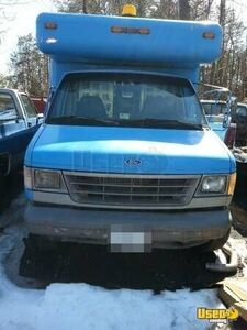 1993 Ford Food Truck / Mobile Kitchen Virginia Gas Engine for Sale