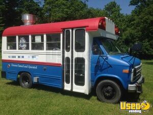 1993 G Series Passenger School Bus Kitchen Food Truck All-purpose Food Truck Virginia Gas Engine for Sale