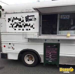 1993 G30 Kitchen Food Truck All-purpose Food Truck Concession Window New Jersey Diesel Engine for Sale