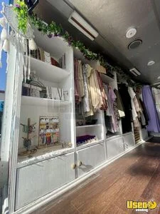 1993 Grumman Mobile Boutique Dressing Room California Gas Engine for Sale