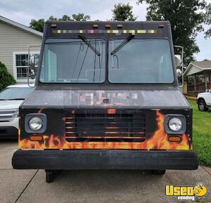 1993 M Line Step Van Kitchen Food Truck All-purpose Food Truck Cabinets Tennessee Diesel Engine for Sale