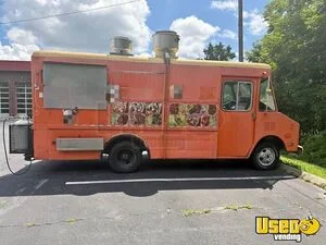 1993 P30 All-purpose Food Truck Concession Window North Carolina Gas Engine for Sale
