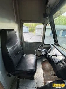 1993 P30 All-purpose Food Truck Electrical Outlets Connecticut Gas Engine for Sale