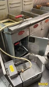 1993 P30 All-purpose Food Truck Exterior Customer Counter Nebraska Diesel Engine for Sale