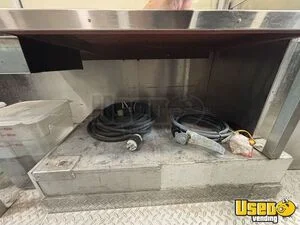 1993 P30 All-purpose Food Truck Exterior Lighting Connecticut Gas Engine for Sale