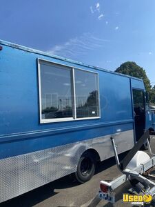 1993 P30 All-purpose Food Truck Insulated Walls Washington Diesel Engine for Sale