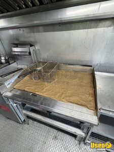 1993 P30 All-purpose Food Truck Prep Station Cooler Delaware Diesel Engine for Sale