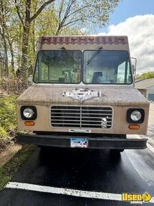 1993 P30 All-purpose Food Truck Stainless Steel Wall Covers Connecticut Gas Engine for Sale