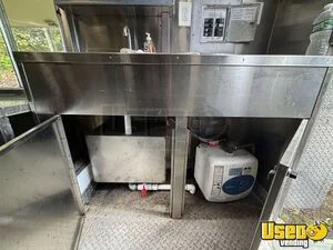 1993 P30 All-purpose Food Truck Steam Table Connecticut Gas Engine for Sale