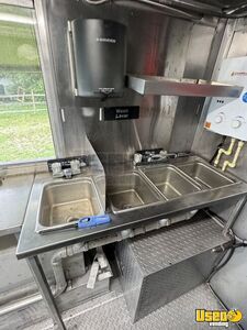 1993 P30 All-purpose Food Truck Steam Table Delaware Diesel Engine for Sale