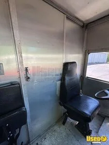 1993 P30 All-purpose Food Truck Transmission - Automatic Connecticut Gas Engine for Sale