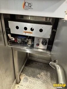 1993 P30 All-purpose Food Truck Work Table Connecticut Gas Engine for Sale