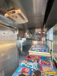 1993 P30 Ice Cream Truck Ice Cream Truck Deep Freezer New York Gas Engine for Sale