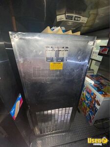 1993 P30 Ice Cream Truck Ice Cream Truck Interior Lighting New York Gas Engine for Sale