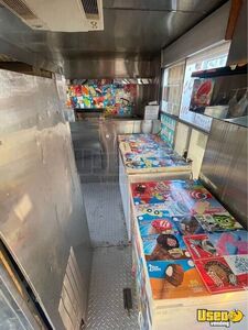 1993 P30 Ice Cream Truck Ice Cream Truck Refrigerator New York Gas Engine for Sale