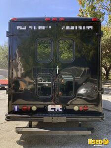 1993 P30 Mobile Art Gallery Truck Mobile Boutique Trailer Insulated Walls California Diesel Engine for Sale