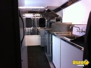 1993 P30 Mobile Food Kitchen All-purpose Food Truck Oven North Carolina Gas Engine for Sale