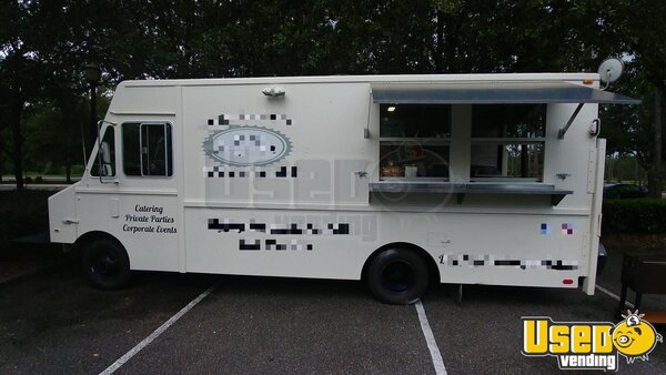 1993 P30 Step Van Diesel Kitchen Food Truck All-purpose Food Truck Concession Window Florida Diesel Engine for Sale