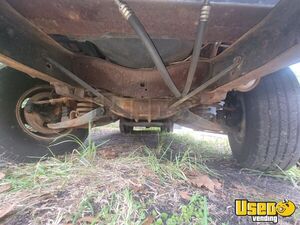 1993 P30 Step Van Kitchen Food Truck All-purpose Food Truck 38 Florida Gas Engine for Sale