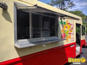 1993 P30 Step Van Kitchen Food Truck All-purpose Food Truck Concession Window Florida Gas Engine for Sale