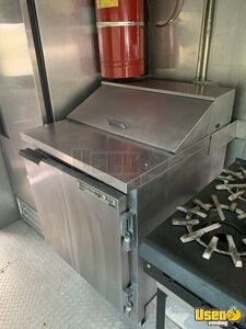 1993 P30 Step Van Kitchen Food Truck All-purpose Food Truck Exhaust Fan Florida Diesel Engine for Sale