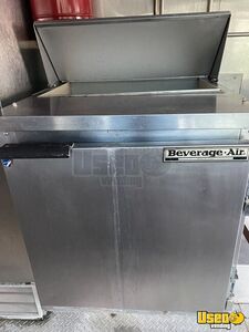 1993 P30 Step Van Kitchen Food Truck All-purpose Food Truck Fire Extinguisher Florida Diesel Engine for Sale
