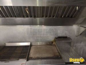 1993 P30 Step Van Kitchen Food Truck All-purpose Food Truck Flatgrill Florida Gas Engine for Sale