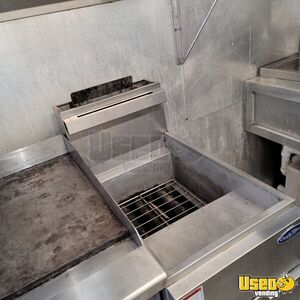 1993 P30 Step Van Kitchen Food Truck All-purpose Food Truck Fryer Florida Gas Engine for Sale