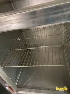 1993 P30 Step Van Kitchen Food Truck All-purpose Food Truck Hot Water Heater Florida Diesel Engine for Sale