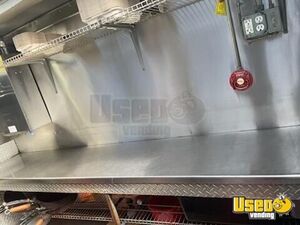 1993 P30 Step Van Kitchen Food Truck All-purpose Food Truck Insulated Walls Washington Gas Engine for Sale