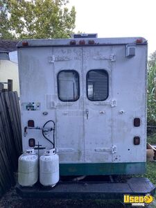 1993 P30 Step Van Kitchen Food Truck All-purpose Food Truck Stainless Steel Wall Covers Florida Diesel Engine for Sale