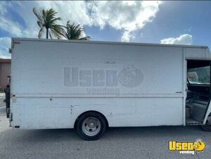 1993 P30 Step Van Stepvan Transmission - Automatic Florida Gas Engine for Sale