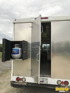 1993 P3500 Kitchen Food Truck All-purpose Food Truck Propane Tank Virginia Gas Engine for Sale