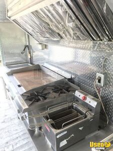 1993 P3500 Kitchen Food Truck All-purpose Food Truck Reach-in Upright Cooler Virginia Gas Engine for Sale