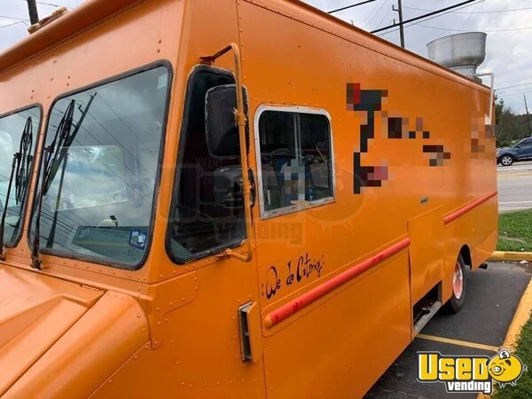 1993 Step Van Kitchen Food Truck All-purpose Food Truck Insulated Walls Texas Gas Engine for Sale