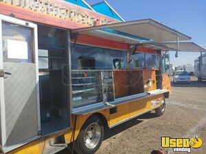 1993 Stepvan P30 Kitchen Food Truck All-purpose Food Truck Concession Window Arizona Gas Engine for Sale