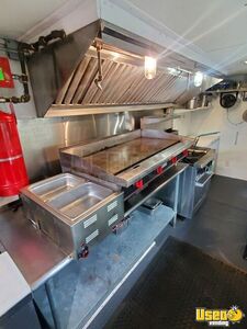 1993 Utilimaster Step Van Kitchen Food Truck All-purpose Food Truck Propane Tank Arizona Diesel Engine for Sale