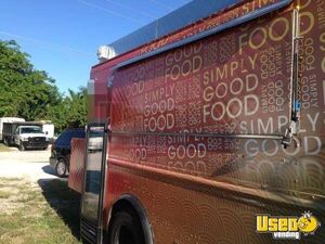 1994 14' P30 Step Van Kitchen Food Truck All-purpose Food Truck Insulated Walls Florida Gas Engine for Sale
