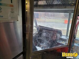 1994 85p Kitchen Food Truck All-purpose Food Truck Deep Freezer Pennsylvania Gas Engine for Sale