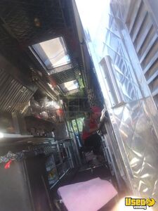 1994 85p Kitchen Food Truck All-purpose Food Truck Diamond Plated Aluminum Flooring Pennsylvania Gas Engine for Sale