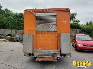 1994 All-purpose Food Truck Stainless Steel Wall Covers Maryland Diesel Engine for Sale