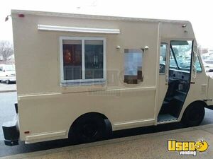 1994 Chevy P30 All-purpose Food Truck New York Gas Engine for Sale