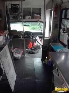 1994 E-350 Kitchen Food Truck All-purpose Food Truck Fire Extinguisher Massachusetts Gas Engine for Sale