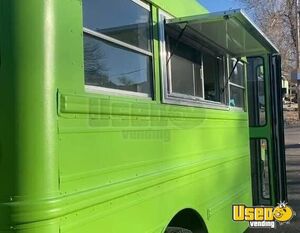 1994 G3500 Empty Mobile Vending Truck All-purpose Food Truck Refrigerator Colorado Gas Engine for Sale