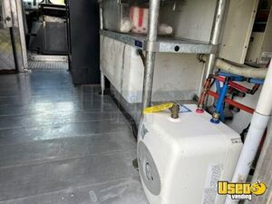 1994 Grumman - Chev P30 All-purpose Food Truck Fresh Water Tank Texas Gas Engine for Sale