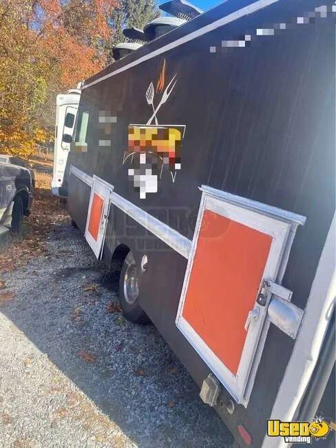 1994 Kitchen Food Truck All-purpose Food Truck North Carolina Gas Engine for Sale