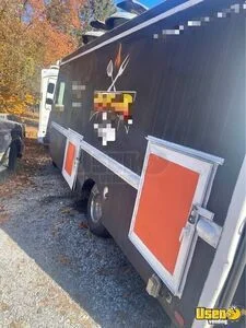1994 Kitchen Food Truck All-purpose Food Truck North Carolina Gas Engine for Sale